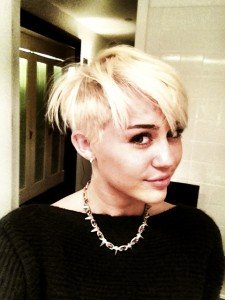 Novo corte cabelo Miley Cyrus 2